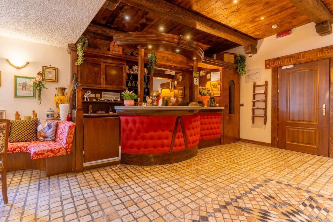 Hotel Des Alpes Saint-Rhemy-En-Bosses Exterior foto