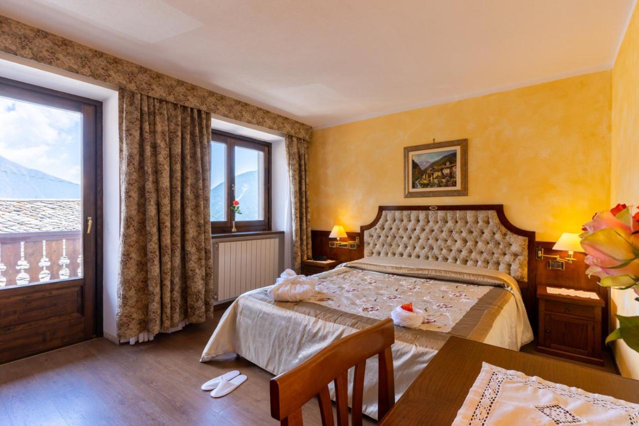 Hotel Des Alpes Saint-Rhemy-En-Bosses Exterior foto