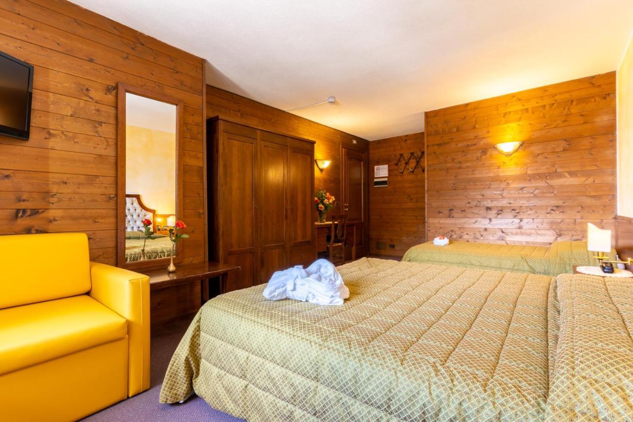 Hotel Des Alpes Saint-Rhemy-En-Bosses Exterior foto