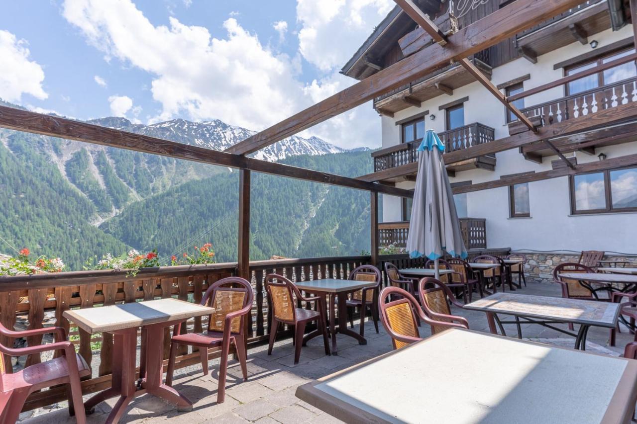 Hotel Des Alpes Saint-Rhemy-En-Bosses Exterior foto